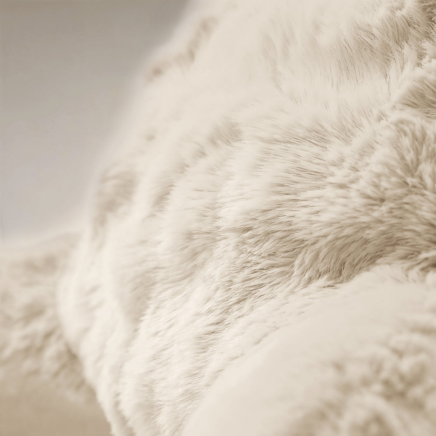 Primaviera Deluxe Bedrest Pompom Beige