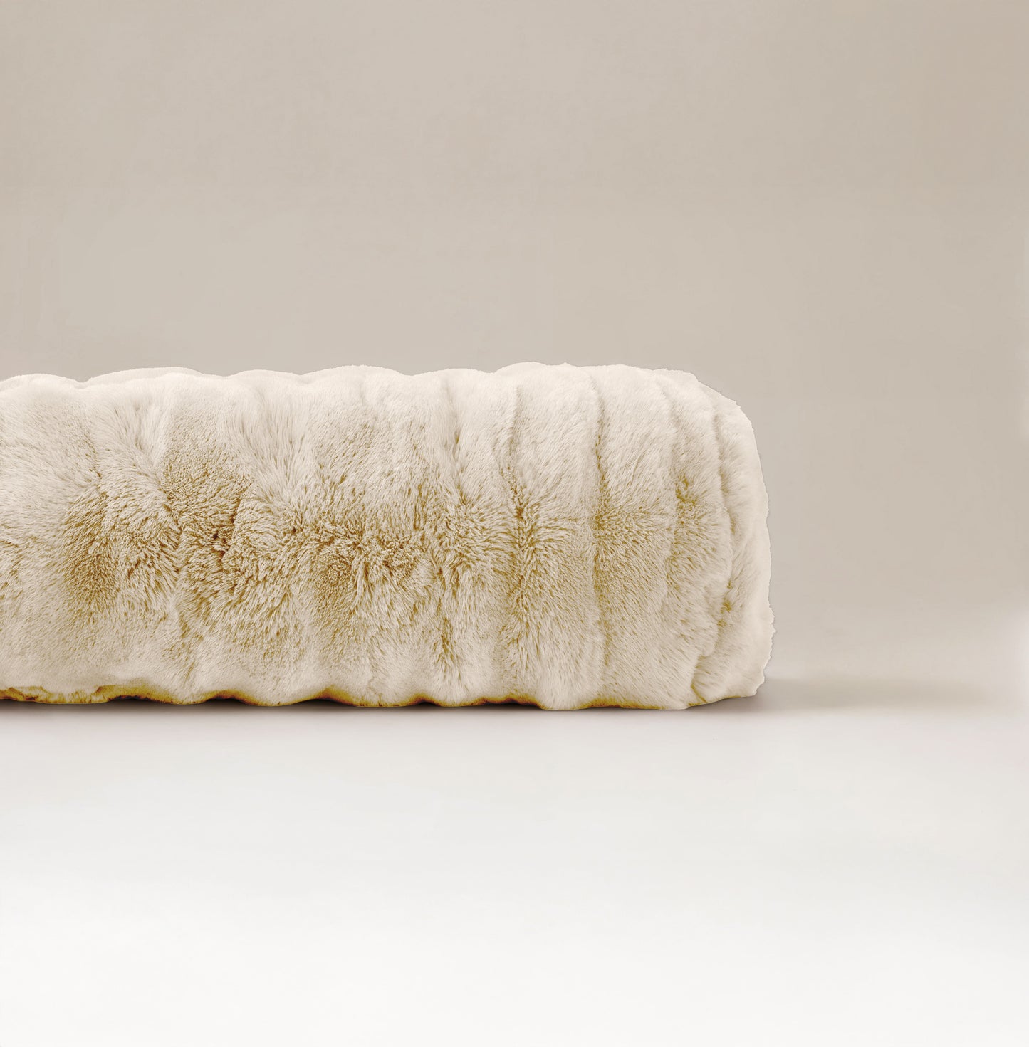 Primaviera Deluxe Bodypillow Pompom Beige