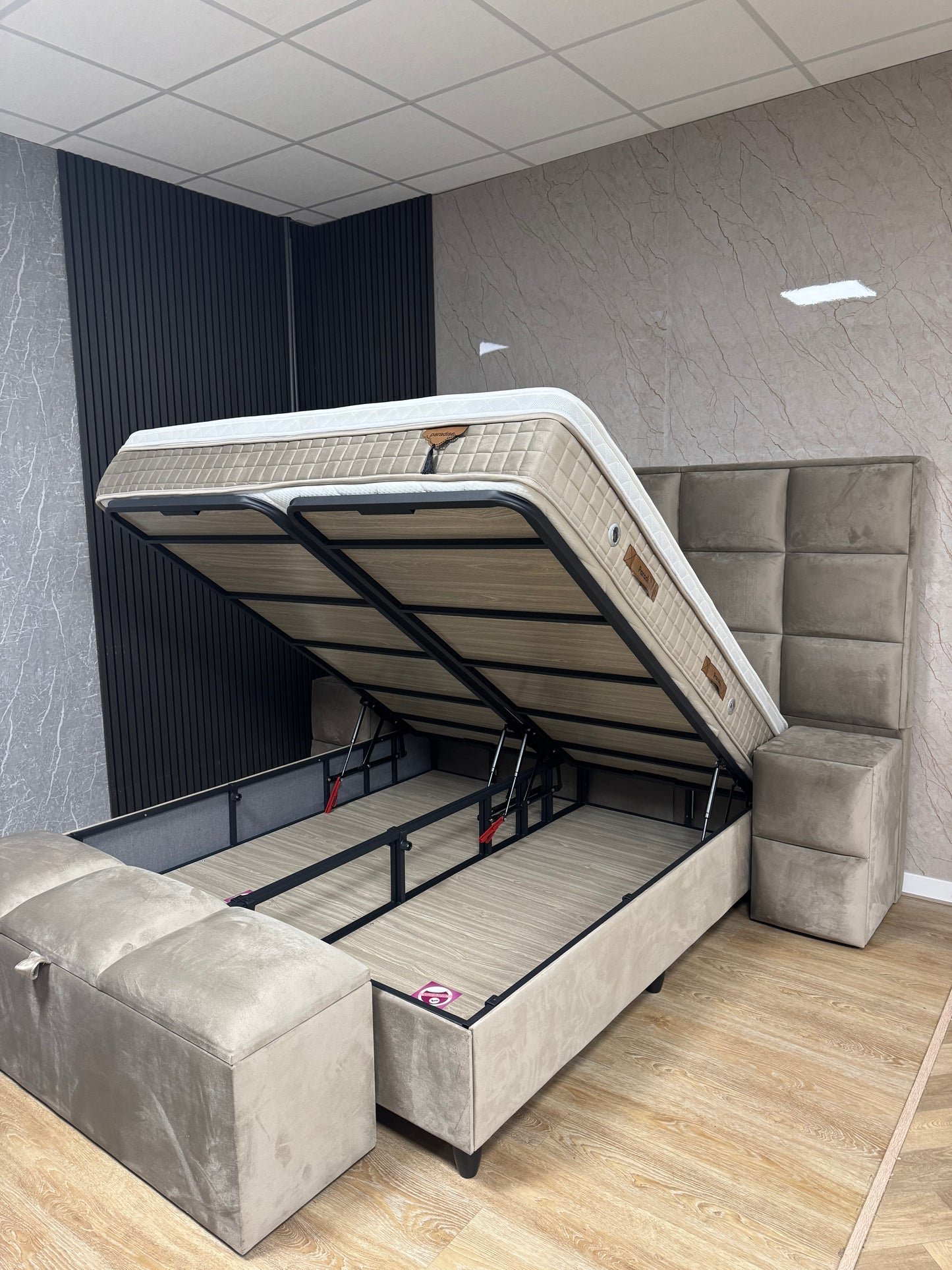 Casablanca Velvet Taupe