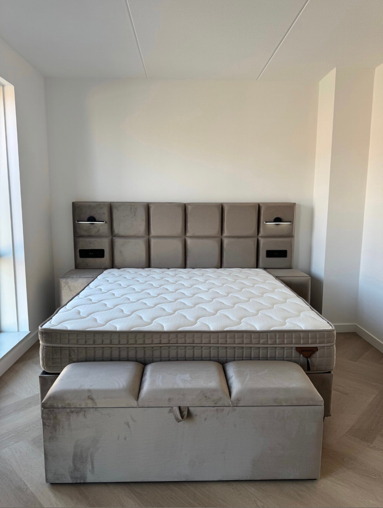 Abu Dhabi Velvet Taupe