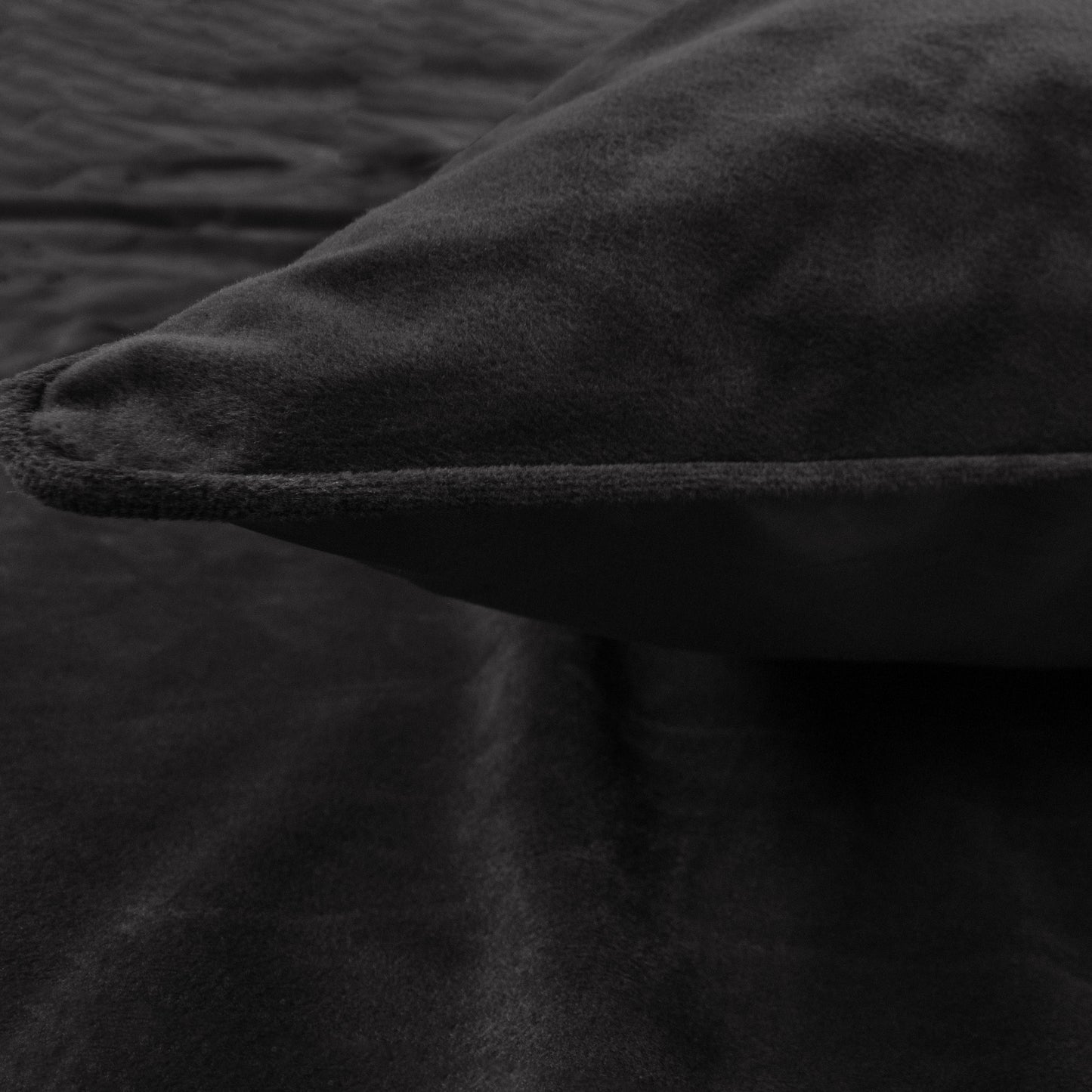 Sleeptime Velvet Piping