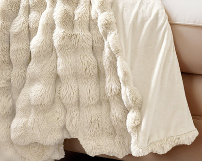 Primaviera Deluxe Pom Rabbit Fur plaid Beige