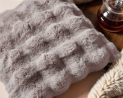 Primaviera Deluxe Pom Rabbit Fur sierkussen Taupe/Rose