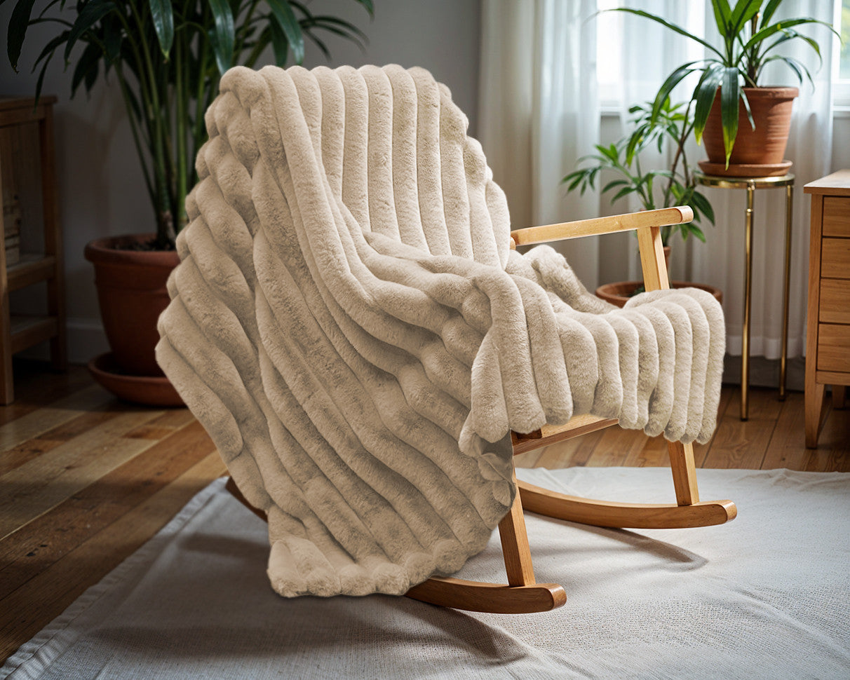 Primaviera Deluxe Rib Rabbit Fur plaid Zand