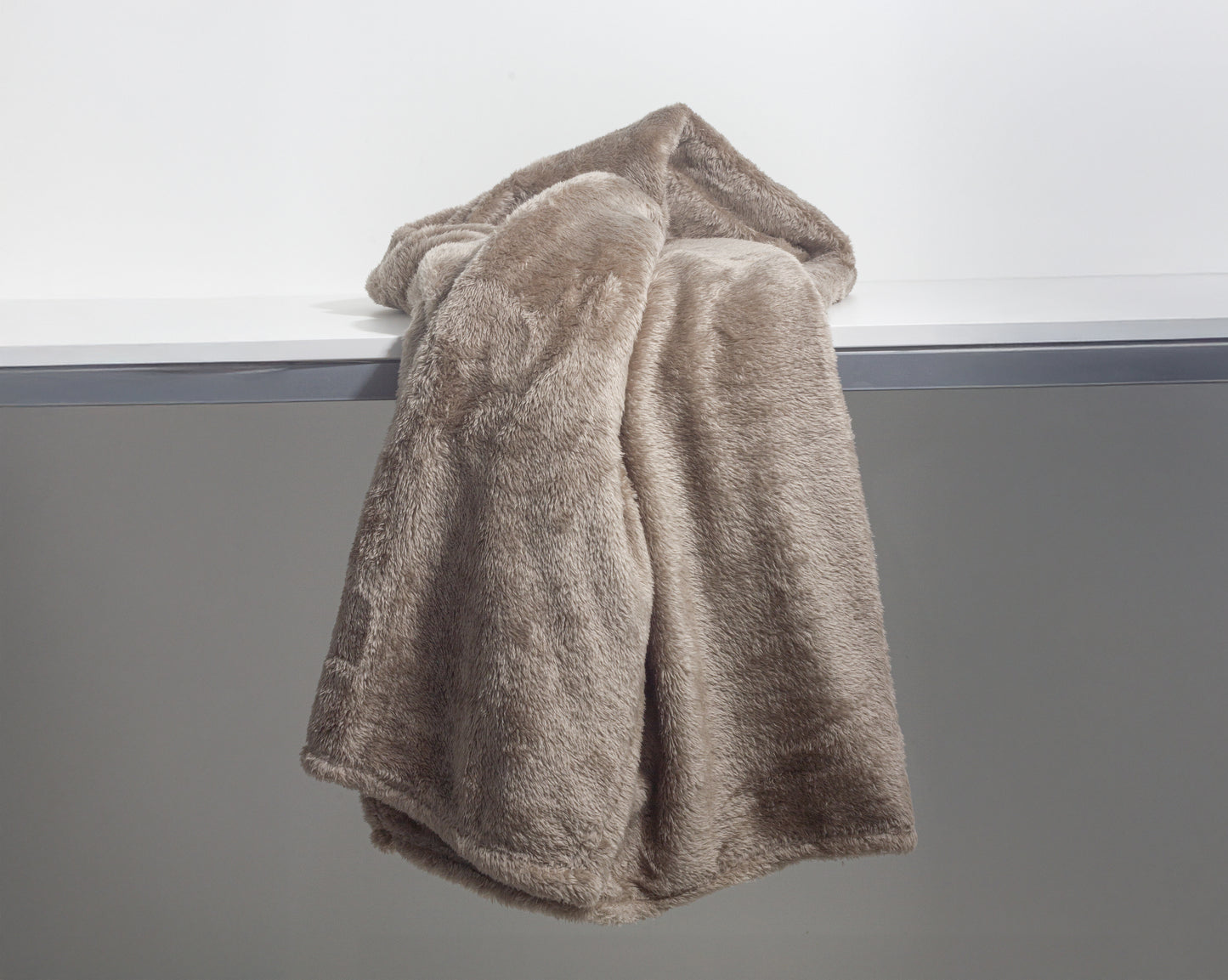 Primaviera Deluxe Teddy plaid Diep Taupe