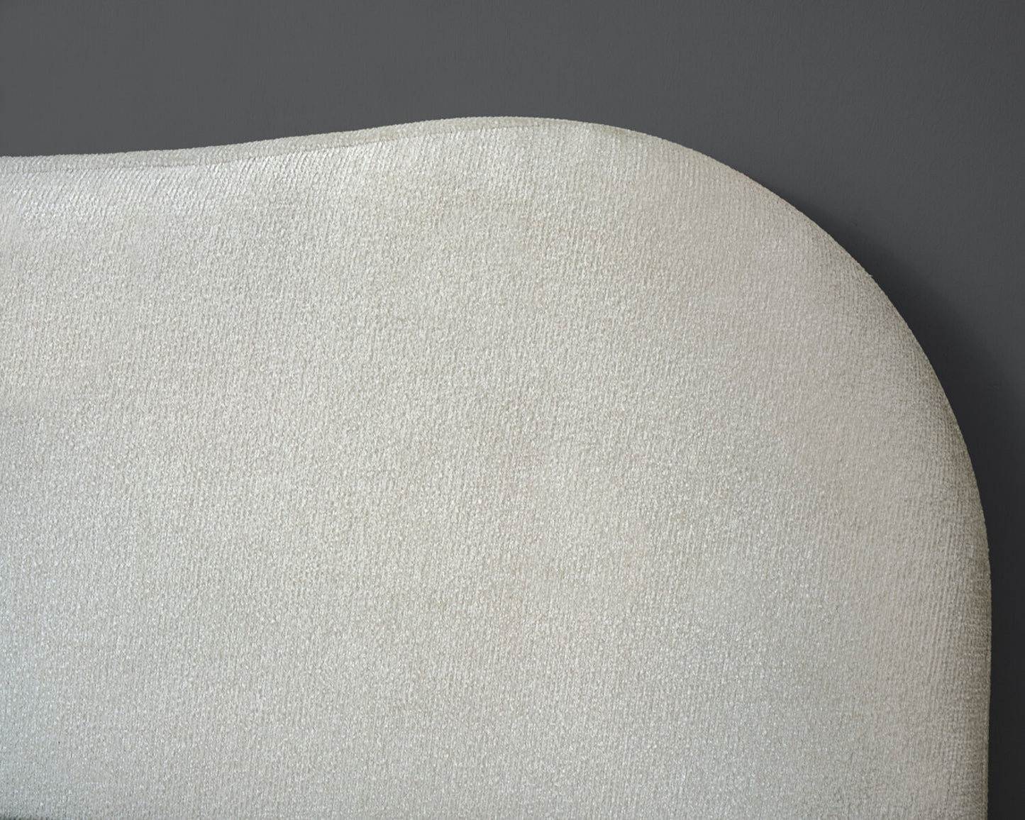 Curvebedd Beige